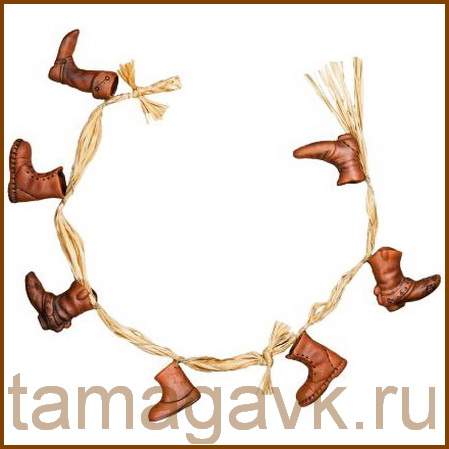 Сувенир башмаки из глины купить недорого в Москве.